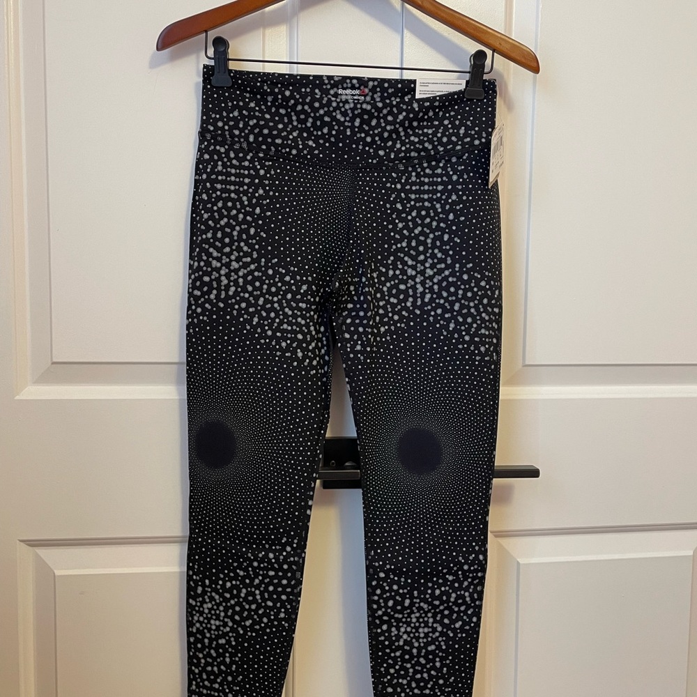 NWT Reebok tights